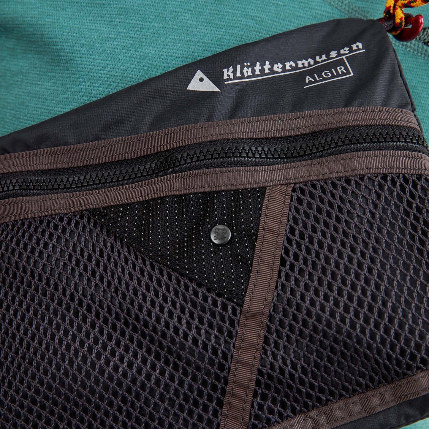 Algir Accessory Bag Medium | Raven