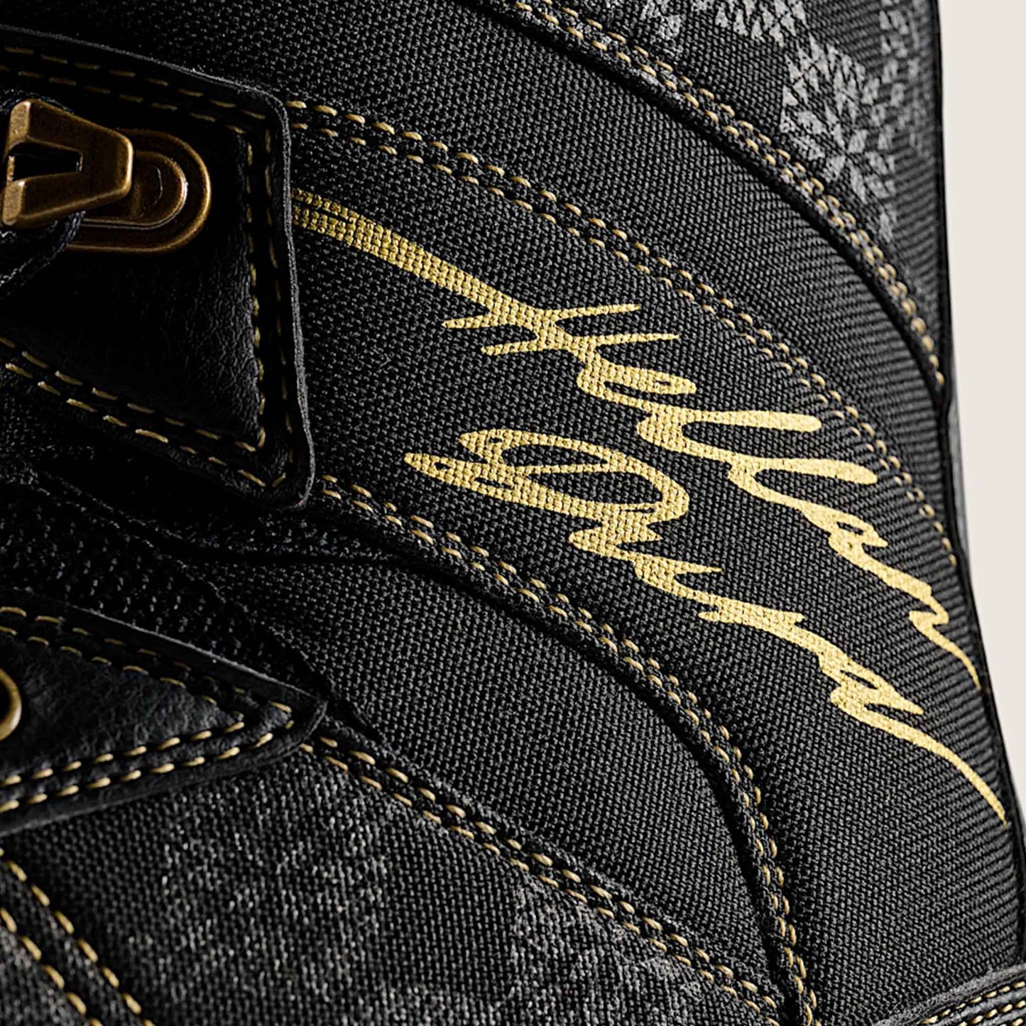 MN Invado Pro | Black/Gold