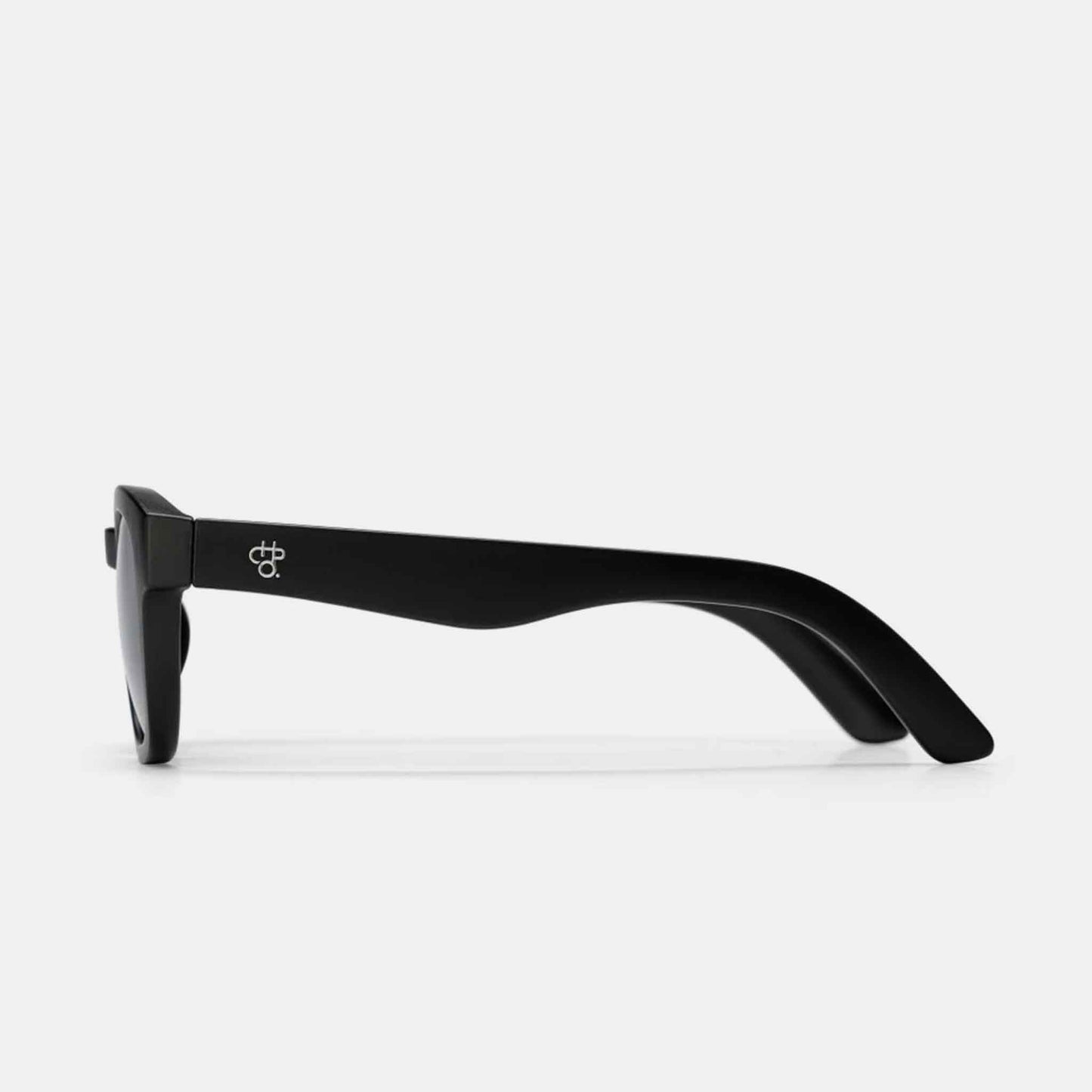 Vik | Black / Black