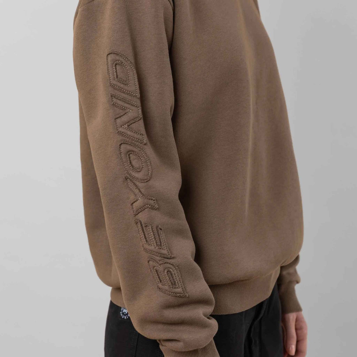 Incognito Crewneck | Brown