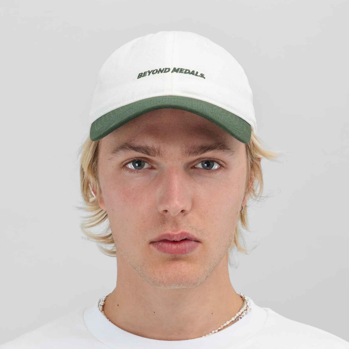 Unstructured cap | White