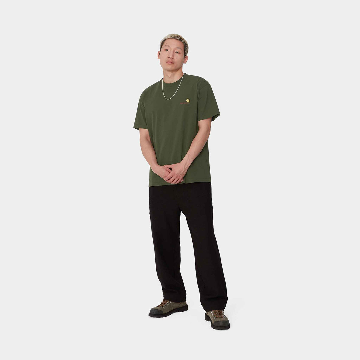 S/S American Script T-Shirt | Tarragon