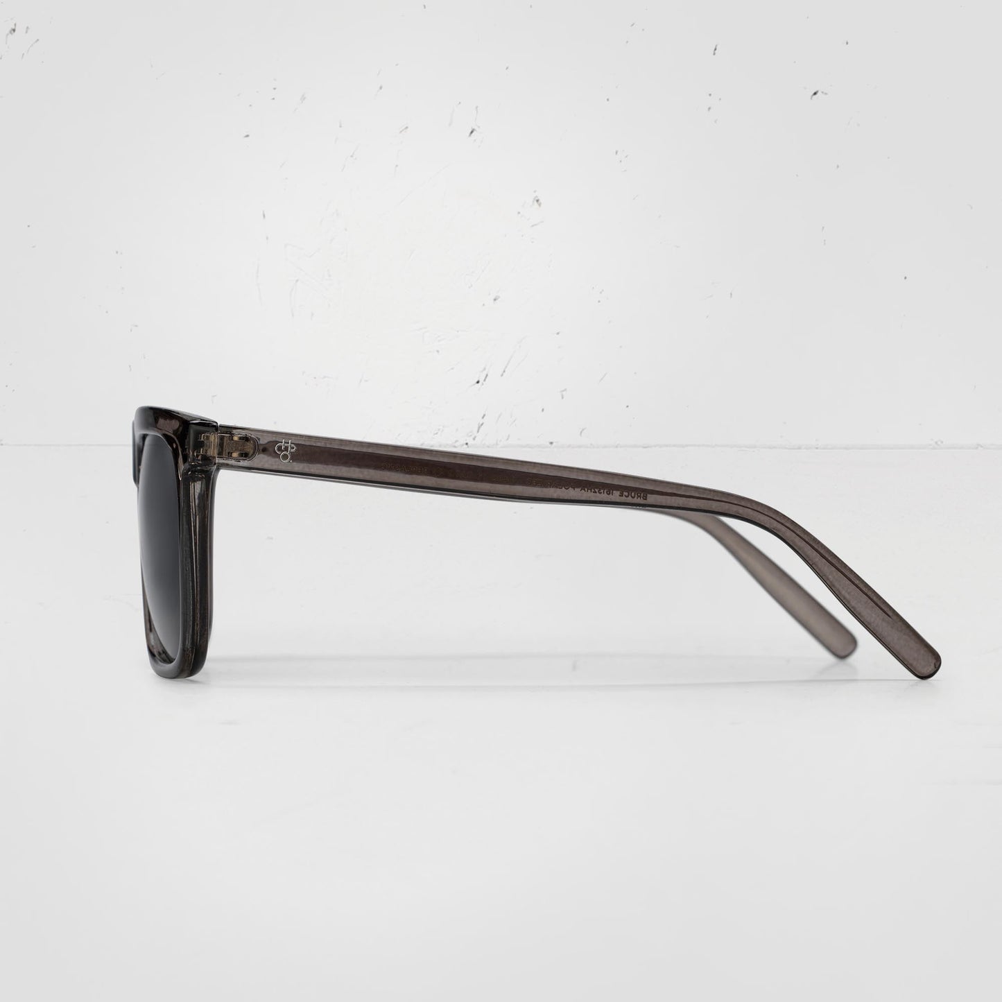 Bruce | Grey Transparent / Black