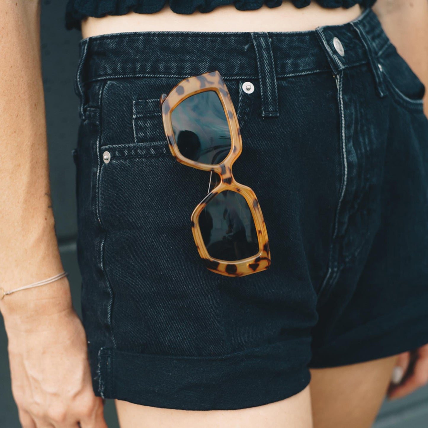 Hong Kong | Leopard / Black
