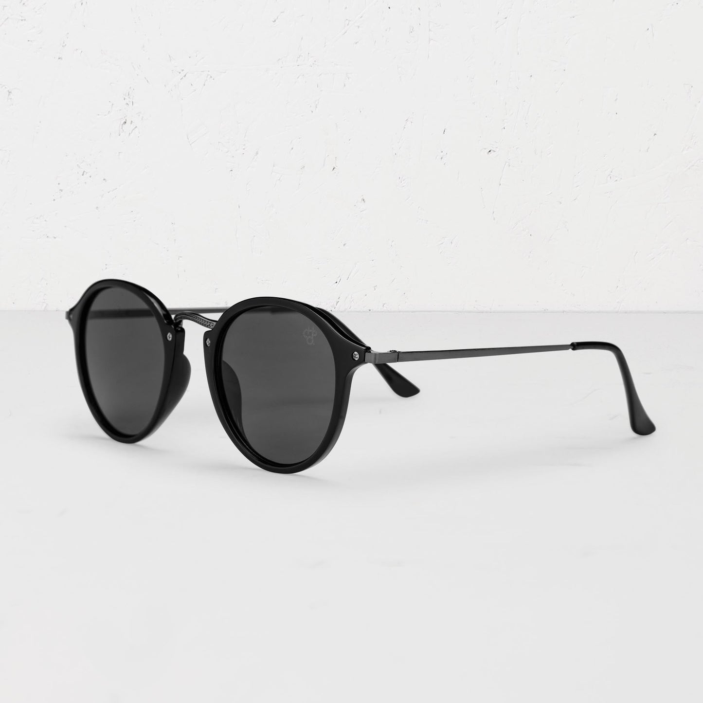 Club | Black / Black
