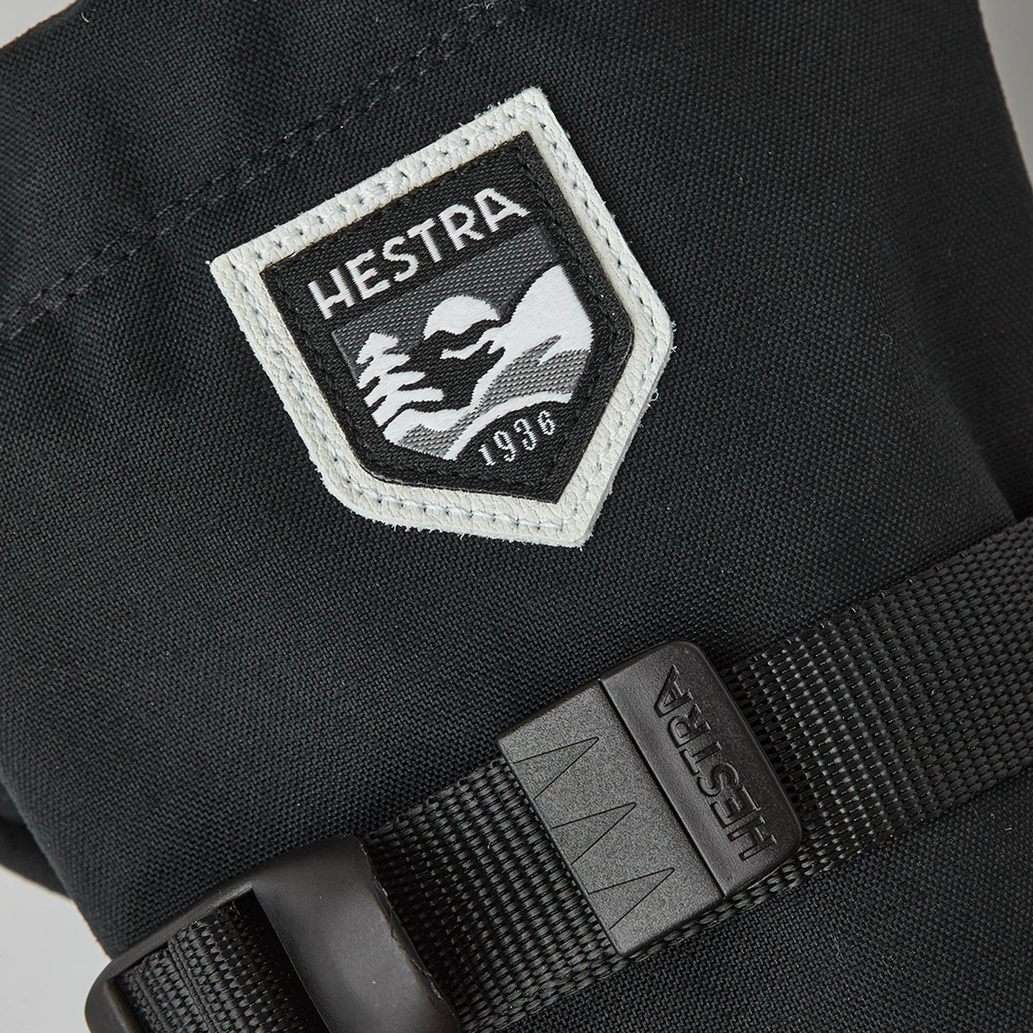Kebnekaise Mountain Mitt | Svart