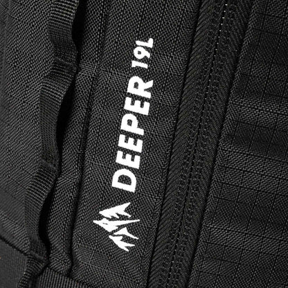 Deeper 19L | Stealth Black