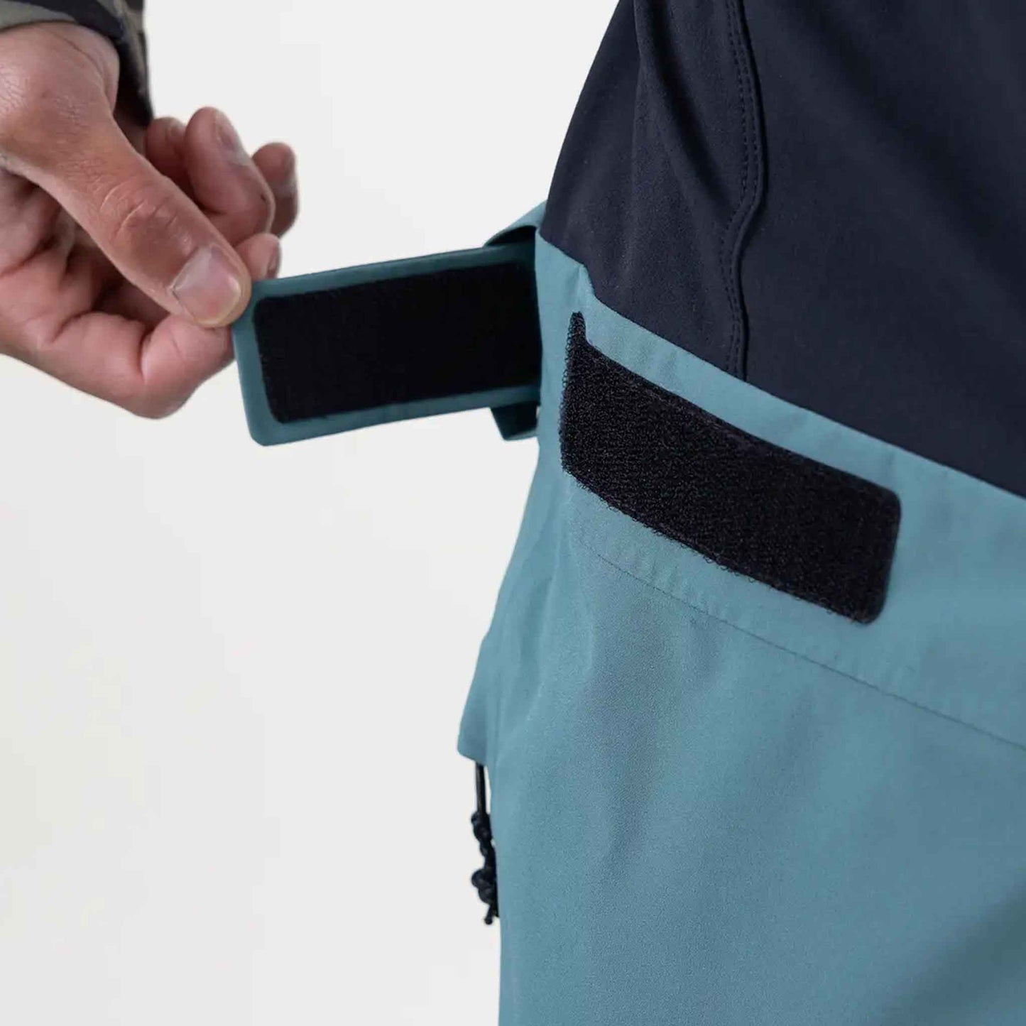 Mens Shralpinist Stretch Recycled Bib Pant | Stelth Blk