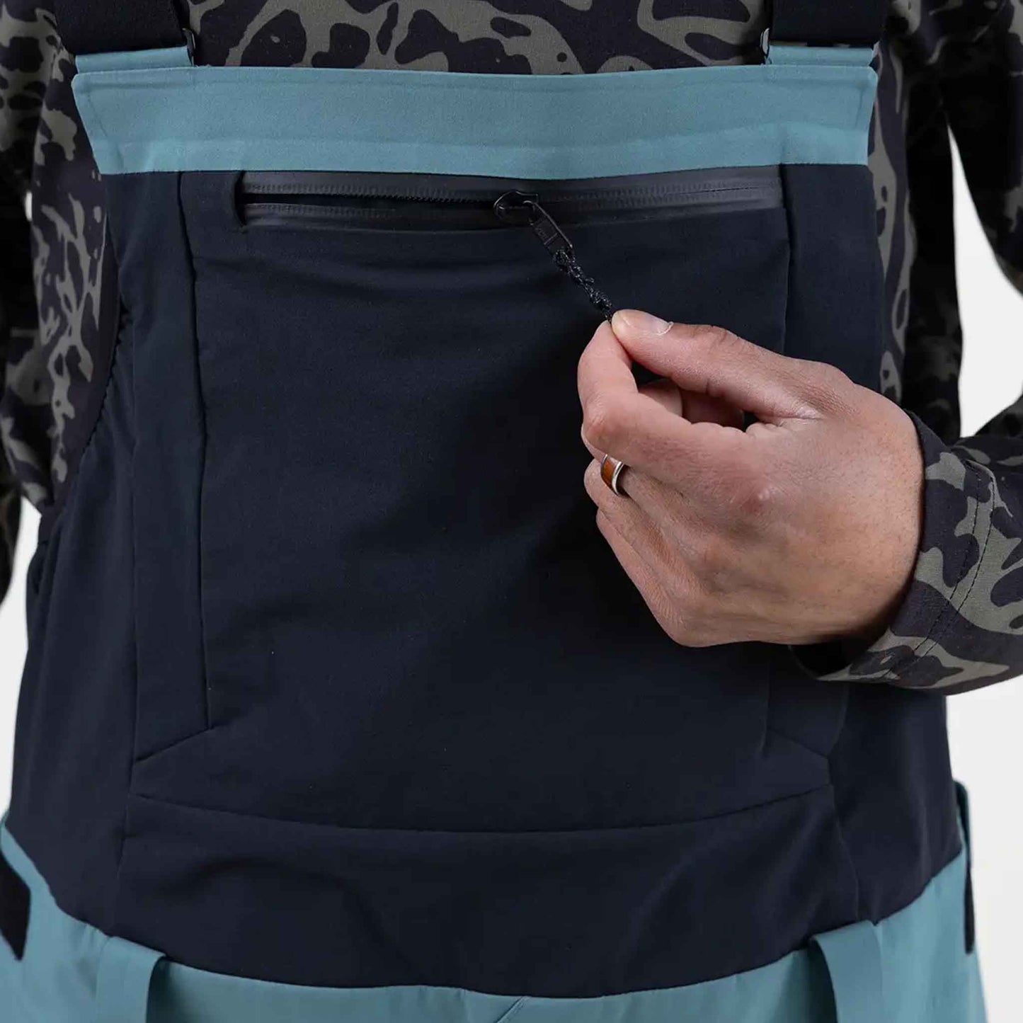 Mens Shralpinist Stretch Recycled Bib Pant | Stelth Blk