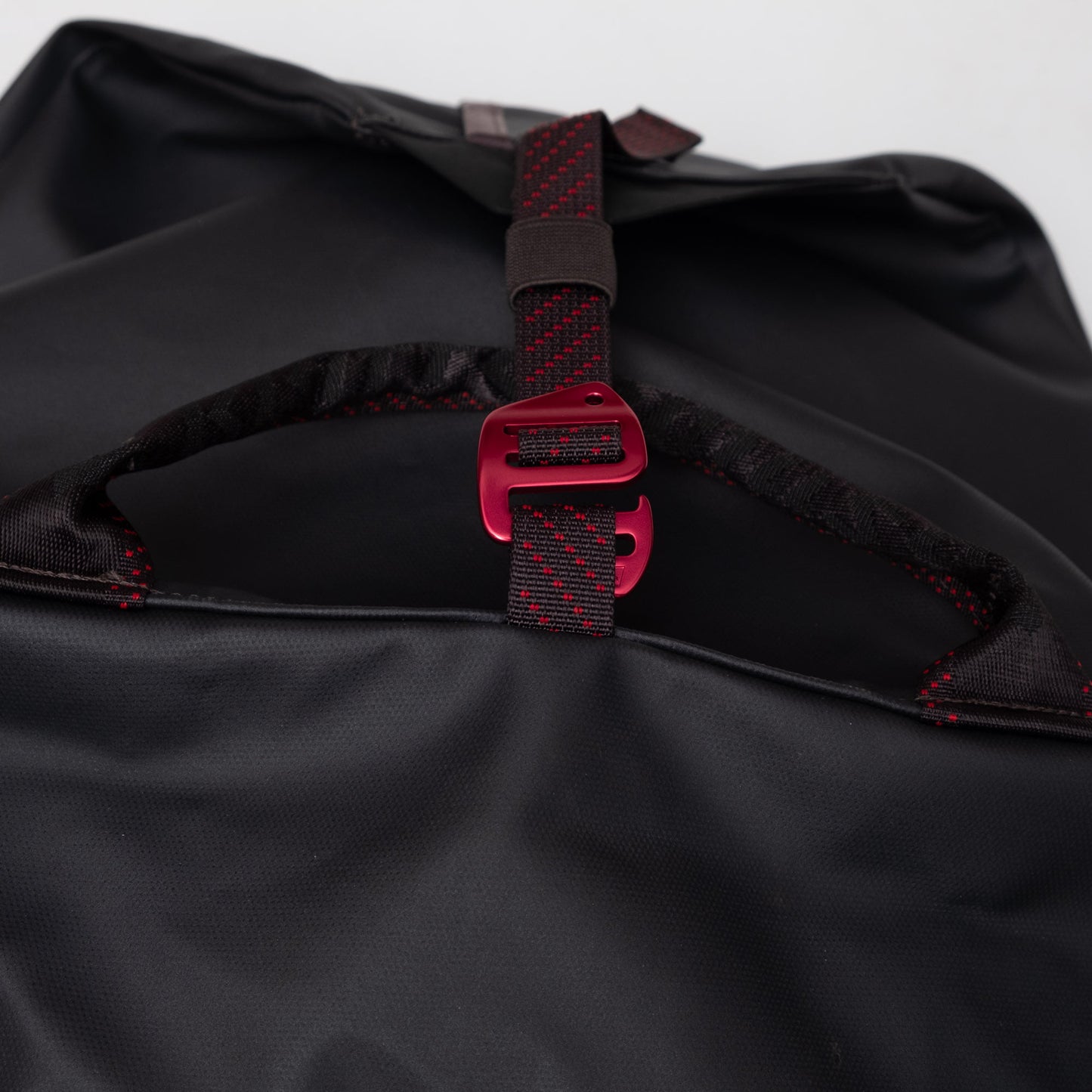 Ydalir Duffelbag 80L | Raven