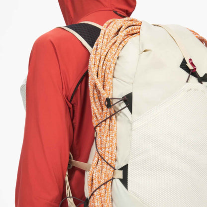 Skrymner Backpack 20L | Putty Grey