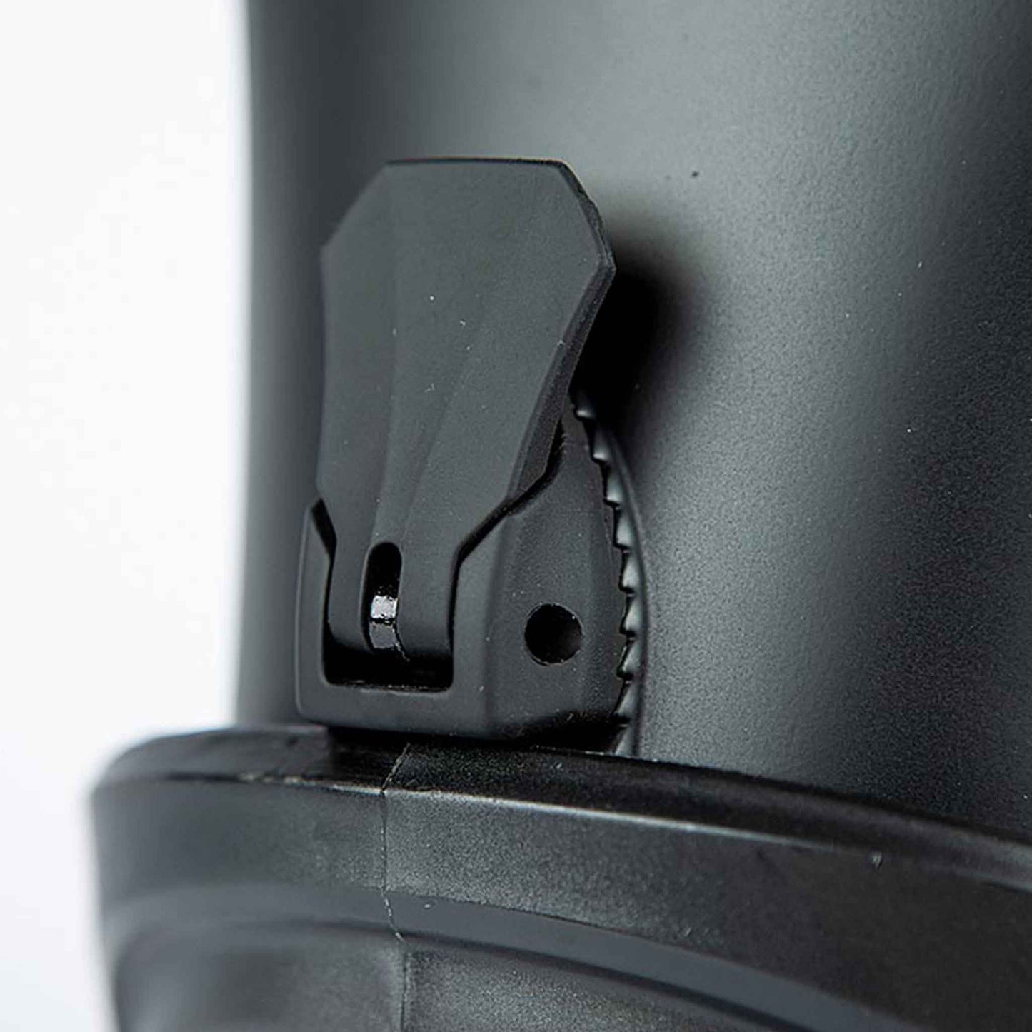 Charger | Black